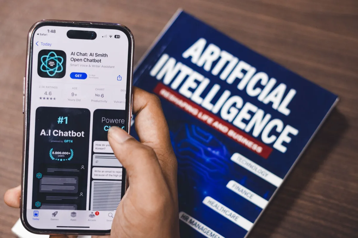 Chatbot vs Atendimento Humano: Quando Usar Cada Um para Não Perder Clientes